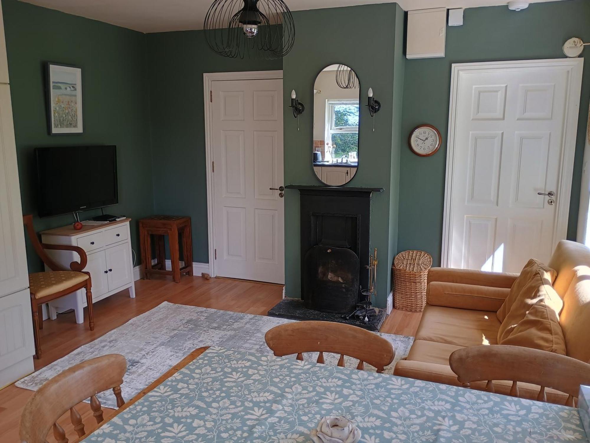 Mountshannon Cottage エクステリア 写真